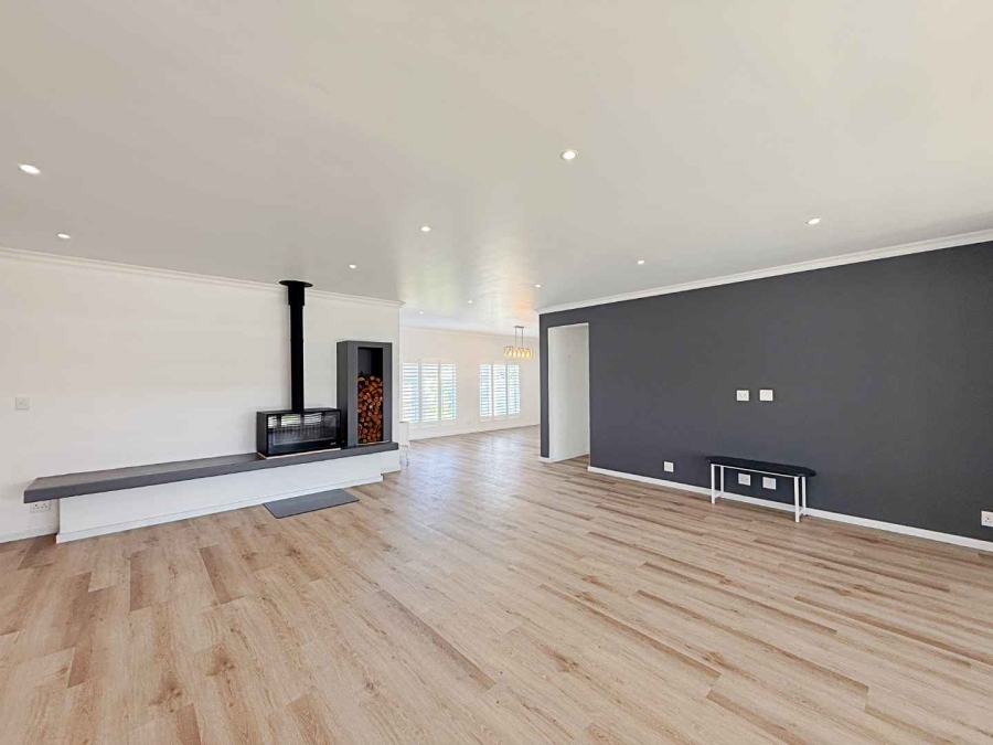 3 Bedroom Property for Sale in Country Club Western Cape